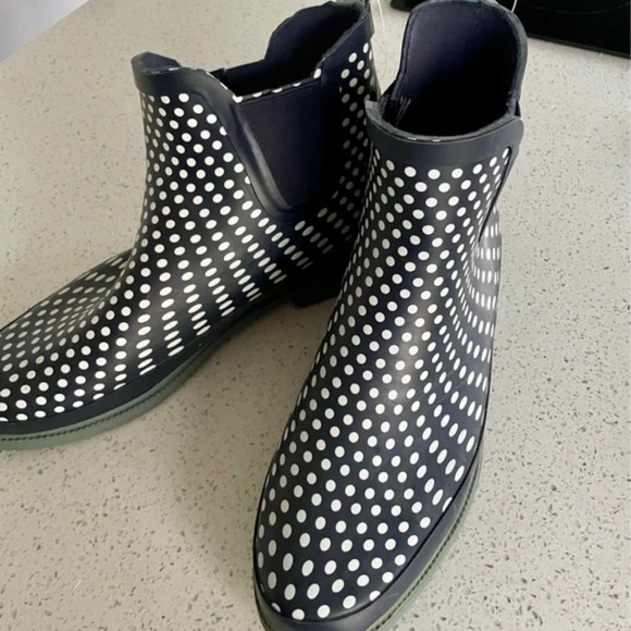 Marks & Spencer Black and White Polka Dot Heeled Boots - Picture 2 of 4